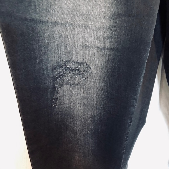 LB Jean Faded Black Stretch Distressed Pull On - Picture 4 of 7